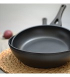 מחבת עמוקה ברגהוף, יציקת אלומיניום נון-סטיק פרנו 28+8 ס"מ'  
